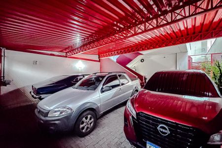 Casa à venda com 340m², 3 quartos e 3 vagas Casa à venda com 340m², 3 quartos e 3 vagasGaragem
