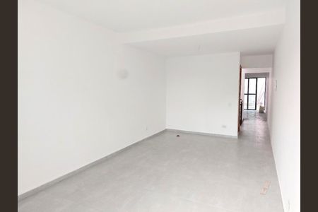 Casa à venda com 120m², 3 quartos e 2 vagas Casa à venda com 120m², 3 quartos e 2 vagasFoto 08