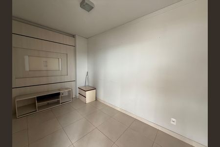 Apartamento à venda com 110m², 2 quartos e 2 vagas Apartamento à venda com 110m², 2 quartos e 2 vagasSala de TV andar superior