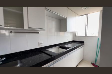 Apartamento à venda com 110m², 2 quartos e 2 vagas Apartamento à venda com 110m², 2 quartos e 2 vagasCozinha