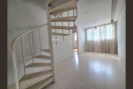 Apartamento à venda com 110m², 2 quartos e 2 vagas Apartamento à venda com 110m², 2 quartos e 2 vagasSala