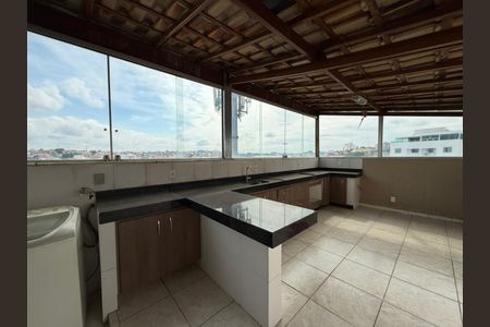 Apartamento à venda com 110m², 2 quartos e 2 vagas Apartamento à venda com 110m², 2 quartos e 2 vagasCobertura