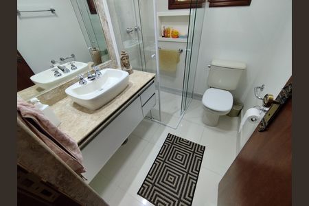 Casa à venda com 267m², 3 quartos e 5 vagas Casa à venda com 267m², 3 quartos e 5 vagasBanheiro - torneira