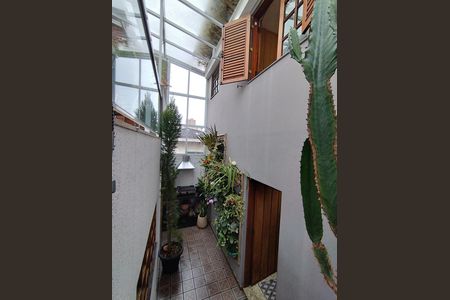Casa à venda com 267m², 3 quartos e 5 vagas Casa à venda com 267m², 3 quartos e 5 vagasQuintal