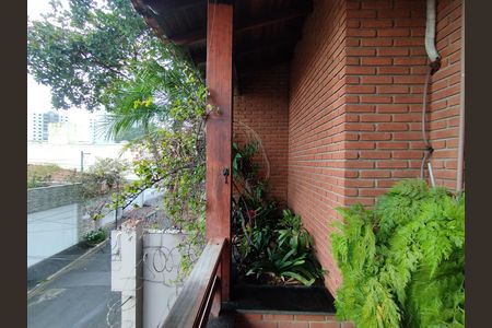 Casa à venda com 267m², 3 quartos e 5 vagas Casa à venda com 267m², 3 quartos e 5 vagasVaranda da Suíte
