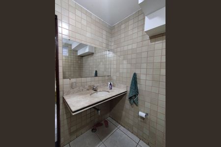 Casa à venda com 267m², 3 quartos e 5 vagas Casa à venda com 267m², 3 quartos e 5 vagasBanheiro - torneira