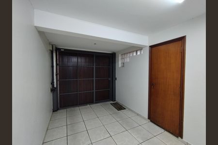 Casa à venda com 267m², 3 quartos e 5 vagas Casa à venda com 267m², 3 quartos e 5 vagasGaragem