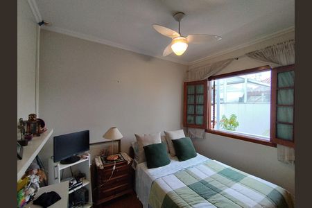 Casa à venda com 267m², 3 quartos e 5 vagas Casa à venda com 267m², 3 quartos e 5 vagasQuarto 2