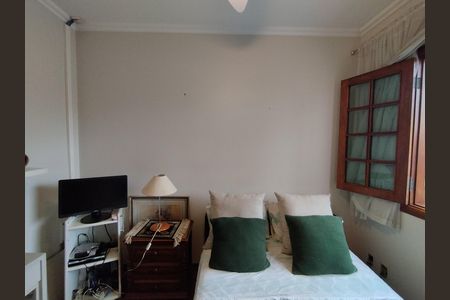 Casa à venda com 267m², 3 quartos e 5 vagas Casa à venda com 267m², 3 quartos e 5 vagasQuarto 2