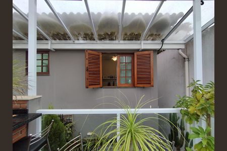 Casa à venda com 267m², 3 quartos e 5 vagas Casa à venda com 267m², 3 quartos e 5 vagasQuintal