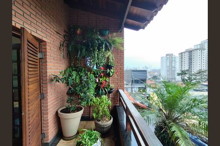 Casa à venda com 267m², 3 quartos e 5 vagas Casa à venda com 267m², 3 quartos e 5 vagasVaranda da Suíte