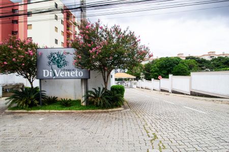 Apartamento para alugar com 55m², 2 quartos e 1 vaga Apartamento para alugar com 55m², 2 quartos e 1 vagaFachada