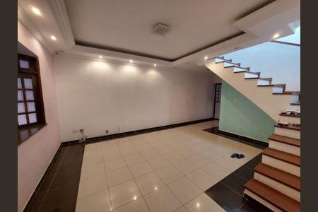 Casa à venda com 176m², 4 quartos e 2 vagasFoto 06