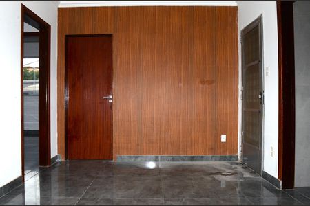 Sala de casa para alugar com 2 quartos, 90m² em Dom Silverio, Belo Horizonte