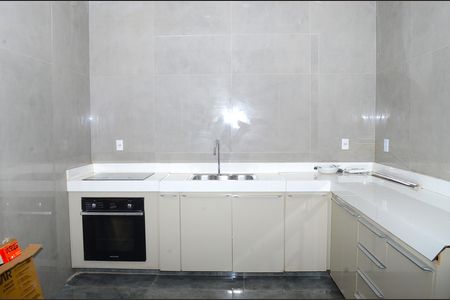 Casa para alugar com 90m², 2 quartos e 3 vagasCozinha