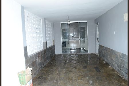 Casa para alugar com 90m², 2 quartos e 3 vagasÁrea externa