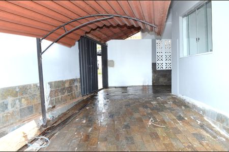 Casa para alugar com 90m², 2 quartos e 3 vagasGaragem