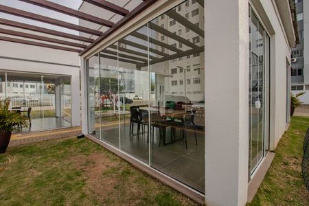 Apartamento à venda com 44m², 2 quartos e 1 vaga Apartamento à venda com 44m², 2 quartos e 1 vagaÁrea comum - Churrasqueira