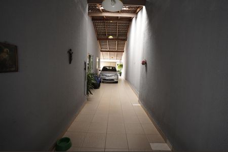 Casa à venda com 200m², 4 quartos e 4 vagas