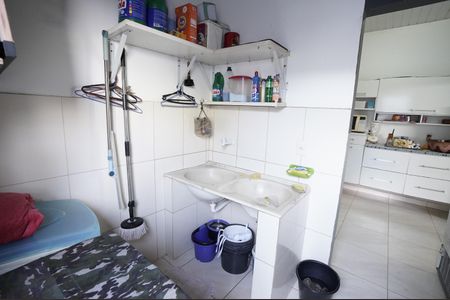 Casa à venda com 200m², 4 quartos e 4 vagas