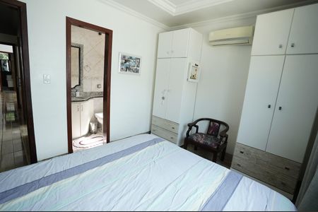 Casa à venda com 200m², 4 quartos e 4 vagas