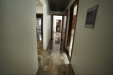 Casa à venda com 200m², 4 quartos e 4 vagas