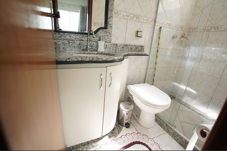 Casa à venda com 200m², 4 quartos e 4 vagas
