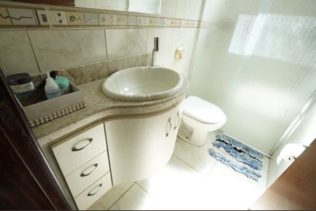 Casa à venda com 200m², 4 quartos e 4 vagas
