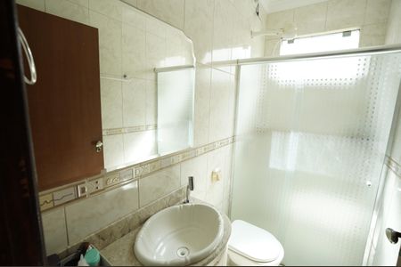 Casa à venda com 200m², 4 quartos e 4 vagas