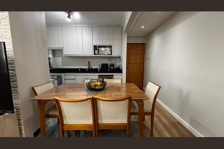 Apartamento à venda com 76m², 3 quartos e 2 vagas Apartamento à venda com 76m², 3 quartos e 2 vagasCozinha