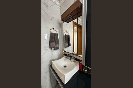 Apartamento à venda com 76m², 3 quartos e 2 vagas Apartamento à venda com 76m², 3 quartos e 2 vagasBanheiro