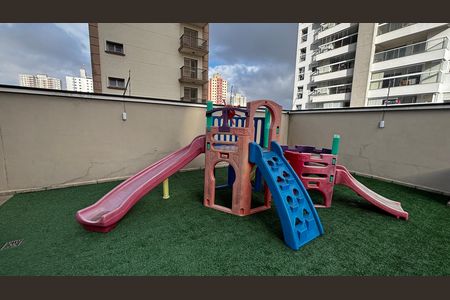 Apartamento à venda com 76m², 3 quartos e 2 vagas Apartamento à venda com 76m², 3 quartos e 2 vagasPlayground