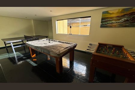 Apartamento à venda com 76m², 3 quartos e 2 vagas Apartamento à venda com 76m², 3 quartos e 2 vagasSalão de jogos