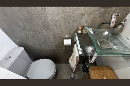 Apartamento à venda com 76m², 3 quartos e 2 vagas Apartamento à venda com 76m², 3 quartos e 2 vagasÁrea de Serviço - Banheiro