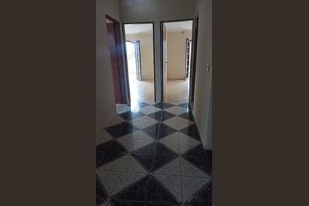 Casa à venda com 400m², 4 quartos e 4 vagas Casa à venda com 400m², 4 quartos e 4 vagasCorredor