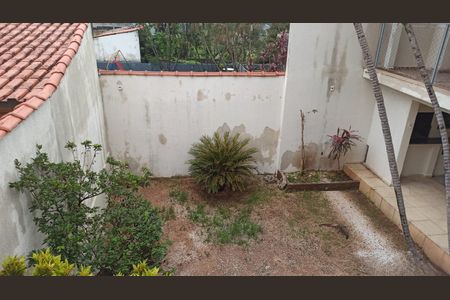 Casa à venda com 400m², 4 quartos e 4 vagas Casa à venda com 400m², 4 quartos e 4 vagasÁrea externa