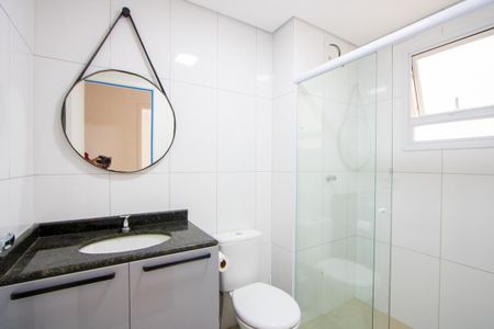 Apartamento para alugar com 58m², 2 quartos e 1 vaga Apartamento para alugar com 58m², 2 quartos e 1 vagaBanheiro