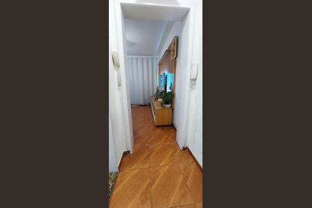 Corredor de apartamento à venda com 2 quartos, 50m² em Jardim Sulacap, Rio de Janeiro