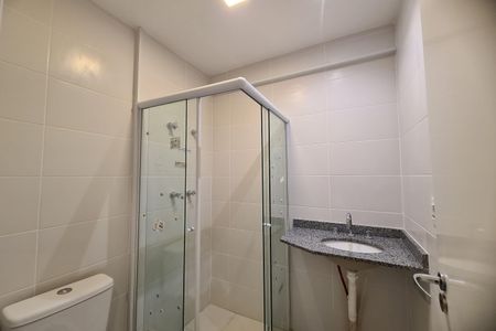 Apartamento à venda com 63m², 2 quartos e 1 vaga Apartamento à venda com 63m², 2 quartos e 1 vagaBanheiro