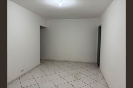 Sala de casa para alugar com 2 quartos, 119m² em Jardim Ana Lucia, São Paulo