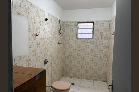 Banheiro de casa para alugar com 2 quartos, 119m² em Jardim Ana Lucia, São Paulo