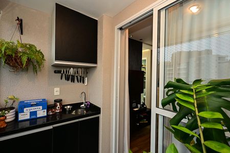 Apartamento à venda com 56m², 2 quartos e 1 vagaVaranda