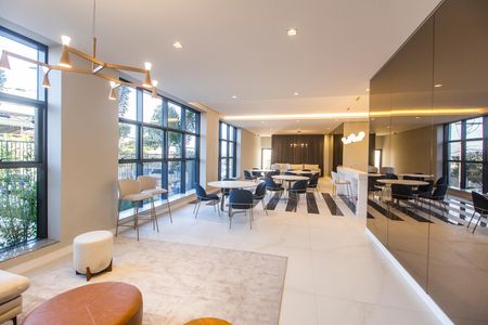 Apartamento à venda com 64m², 2 quartos e 1 vaga Apartamento à venda com 64m², 2 quartos e 1 vagaÁrea comum - Salão de festas