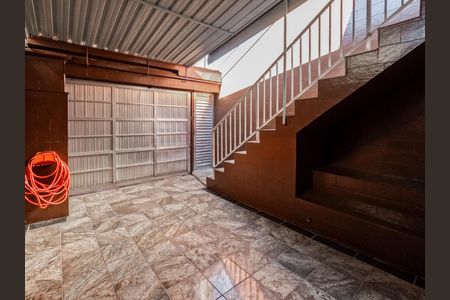 Garagem de casa para alugar com 3 quartos, 150m² em Nossa Senhora do O, São Paulo