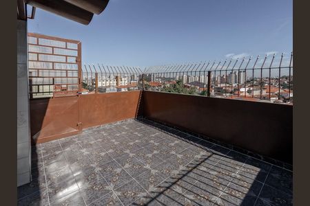 Casa para alugar com 150m², 3 quartos e 1 vaga Casa para alugar com 150m², 3 quartos e 1 vagaVaranda