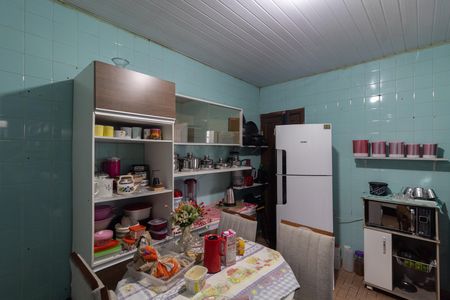 Casa à venda com 90m², 2 quartos e 5 vagas Casa à venda com 90m², 2 quartos e 5 vagasCozinha