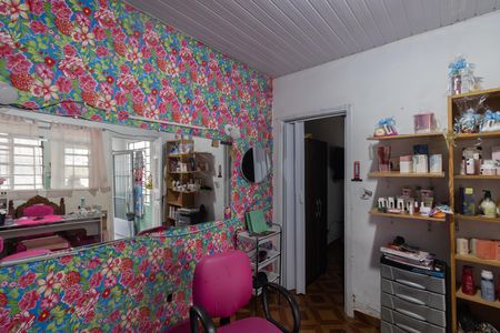 Casa à venda com 90m², 2 quartos e 5 vagas Casa à venda com 90m², 2 quartos e 5 vagasSala