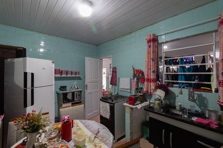 Casa à venda com 90m², 2 quartos e 5 vagas Casa à venda com 90m², 2 quartos e 5 vagasCozinha