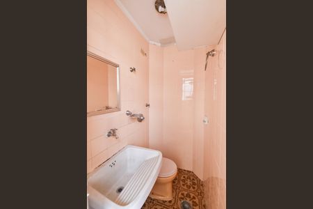 Apartamento à venda com 78m², 2 quartos e sem vaga Apartamento à venda com 78m², 2 quartos e sem vagaBanheiro de serviço