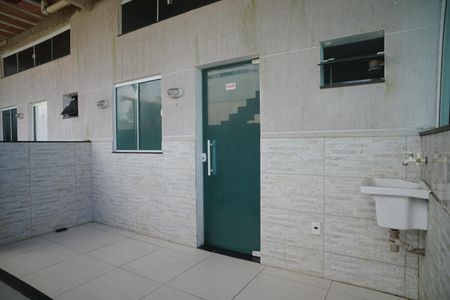 Apartamento para alugar com 27m², 1 quarto e 1 vaga Apartamento para alugar com 27m², 1 quarto e 1 vagaVaranda
